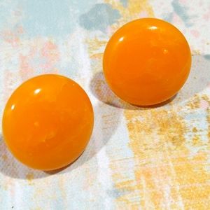 Vintage 1930's Butterscotch Button Bakelite Plastic screw back earrings